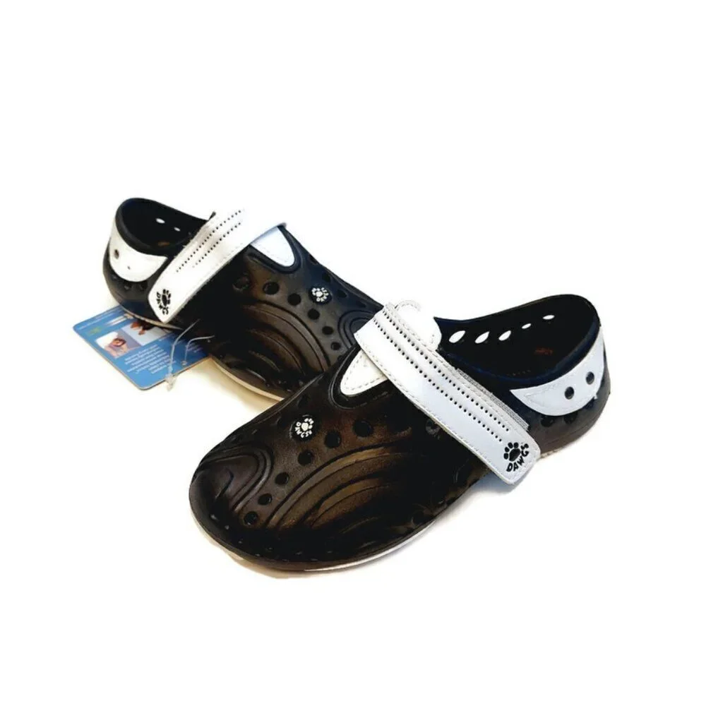 Dawgs Spirit Youth Boys Size 11 Black White Water Light All Terrain Slip On Shoe